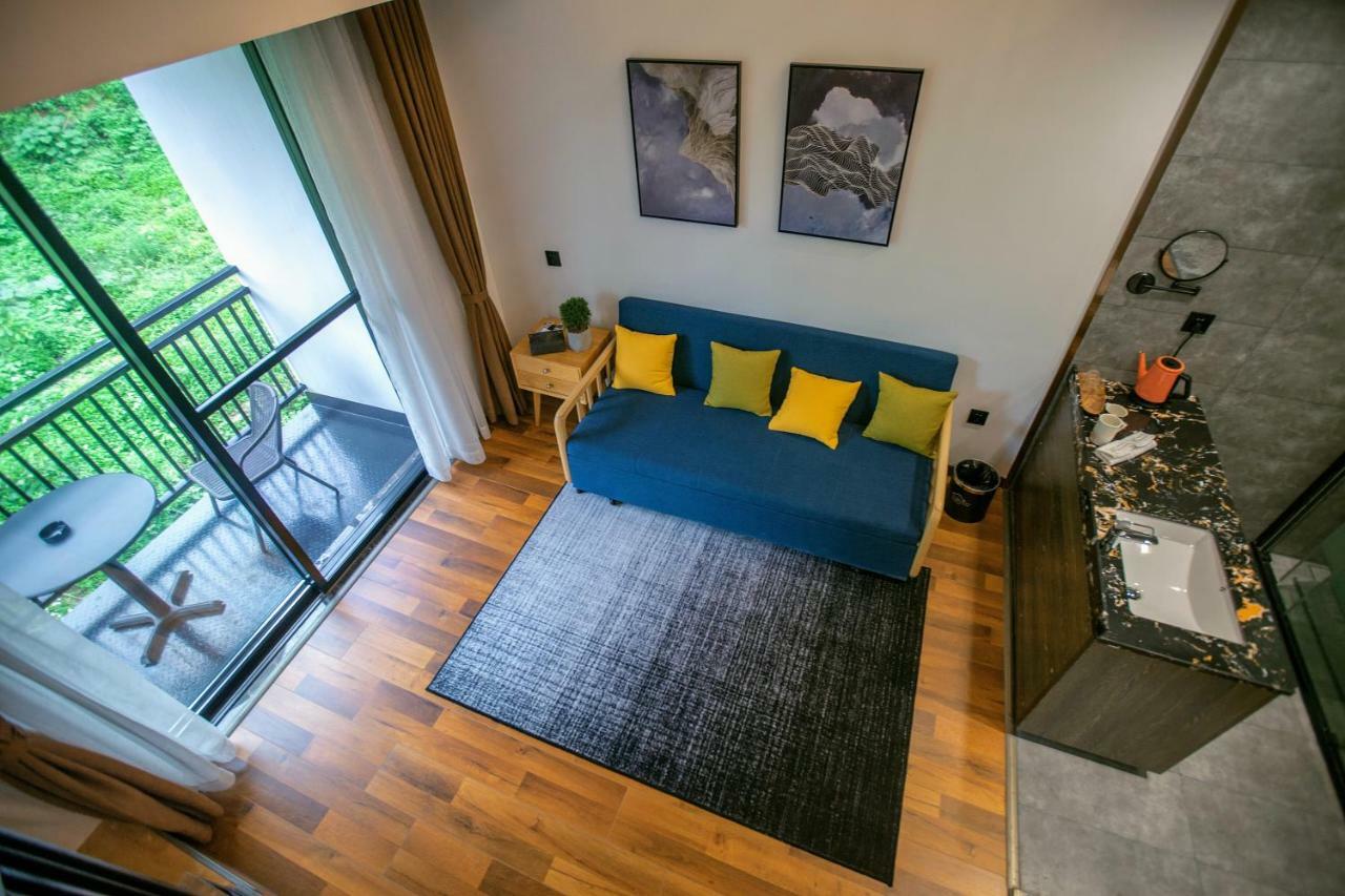 Whispering Mountains Boutique Hotel Жангжиаже Екстериор снимка