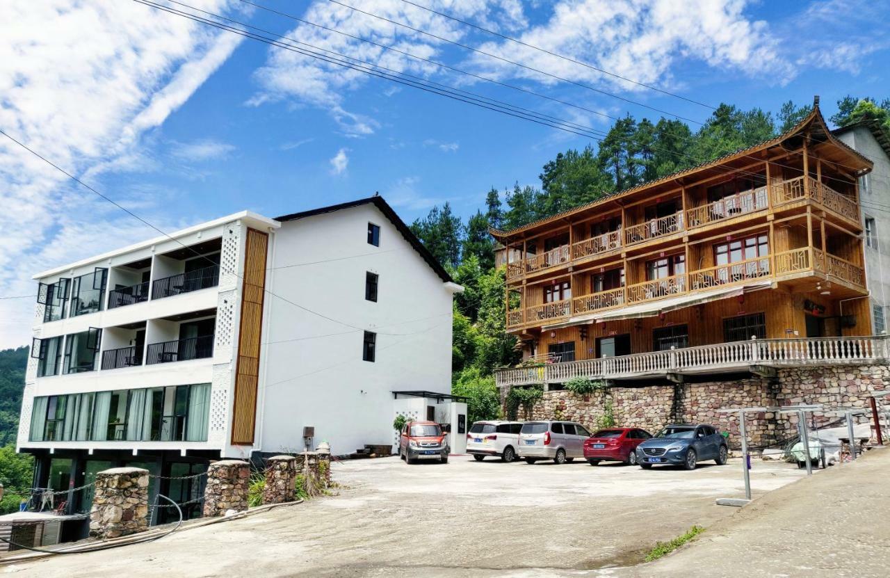 Whispering Mountains Boutique Hotel Жангжиаже Екстериор снимка