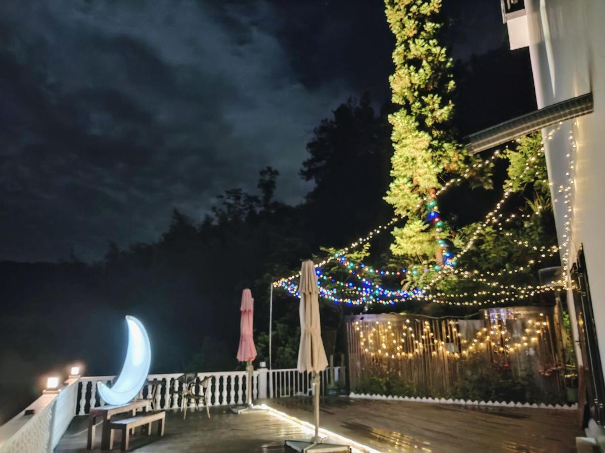 Whispering Mountains Boutique Hotel Жангжиаже Екстериор снимка